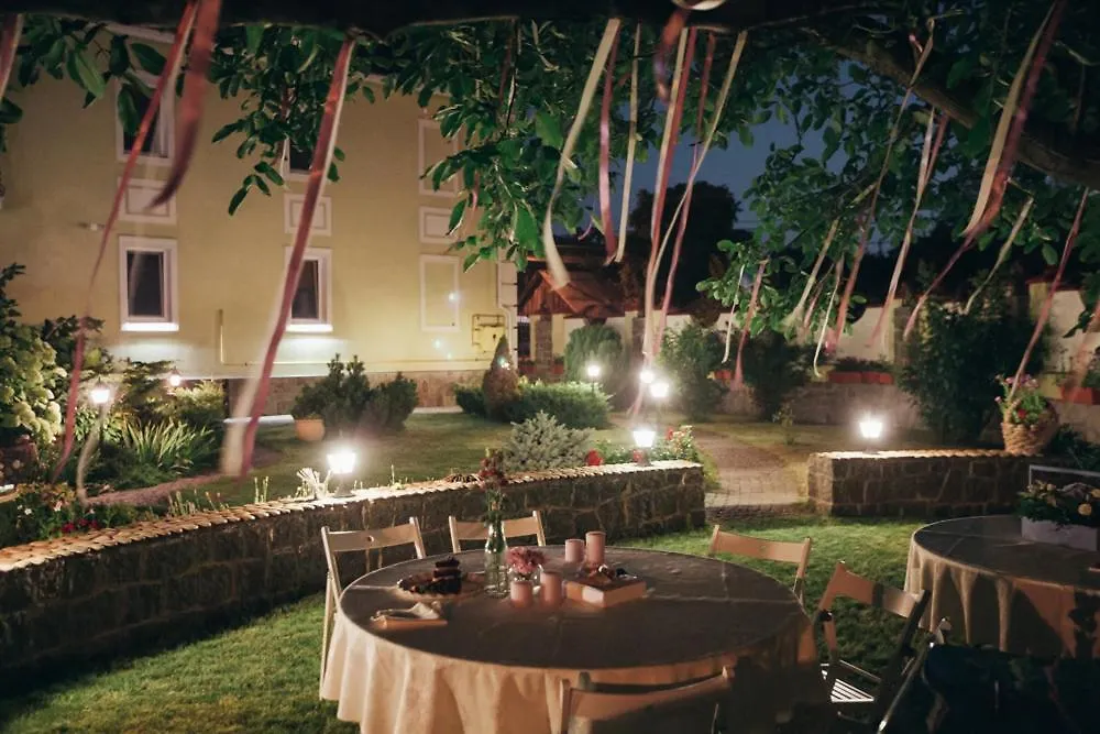 קייב Villa Oselya אוקראינה